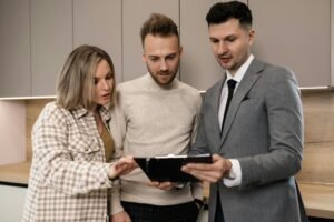 1st Class Real Estate Advantage - Recommended Article